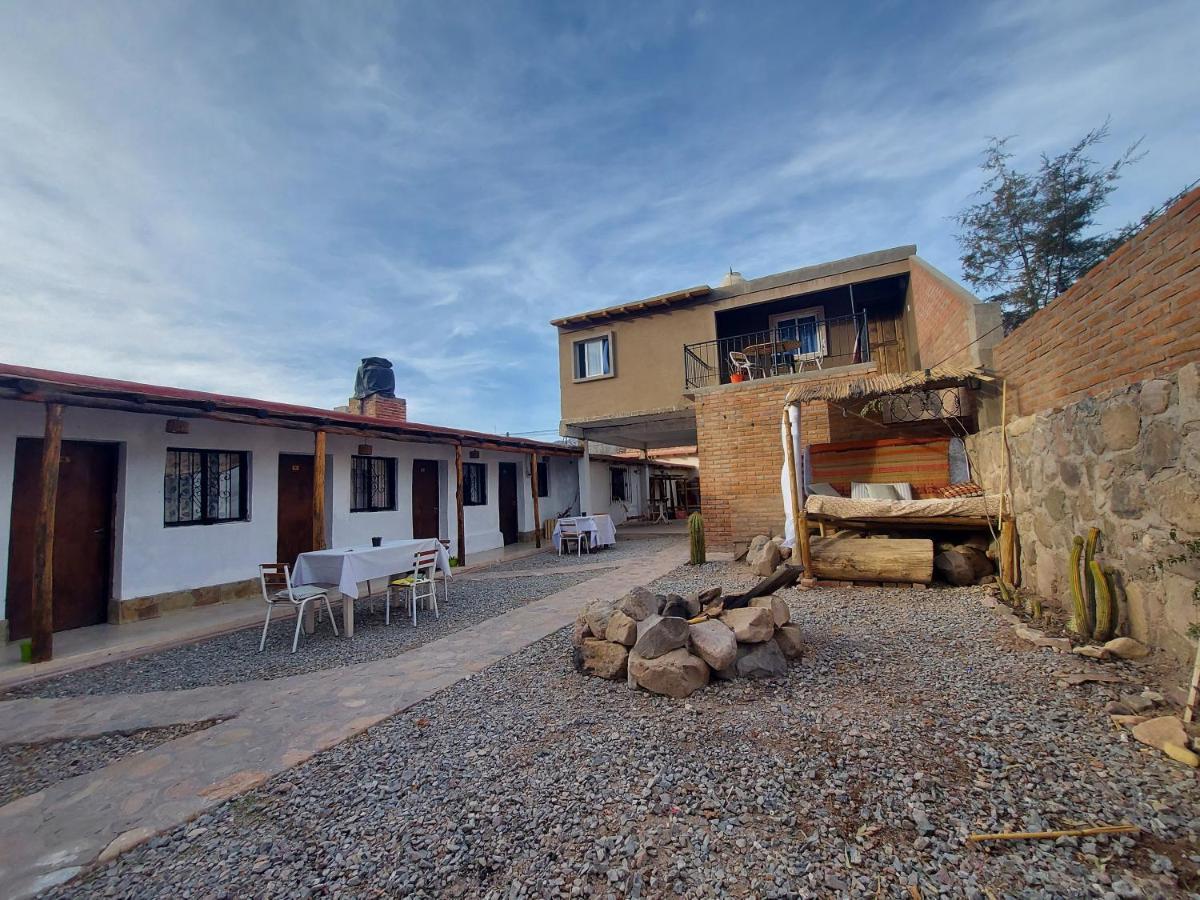 Arbol Tilcara Hostel Exterior foto