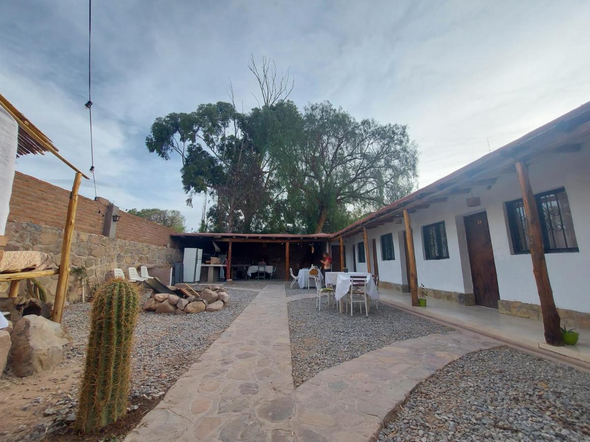 Arbol Tilcara Hostel Exterior foto