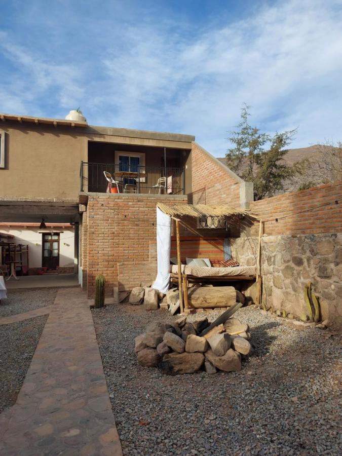 Arbol Tilcara Hostel Exterior foto